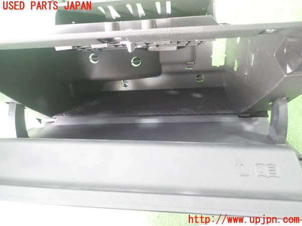 1UPJ-9235447516]ベンツ A180(177084)(W177)グローブボックス1 中古_2
