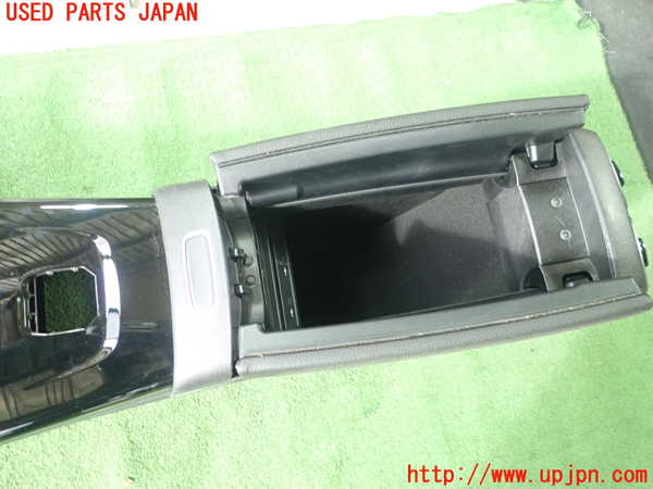 1UPJ-9235447540]ベンツ A180(177084)(W177)センターコンソール 中古_4