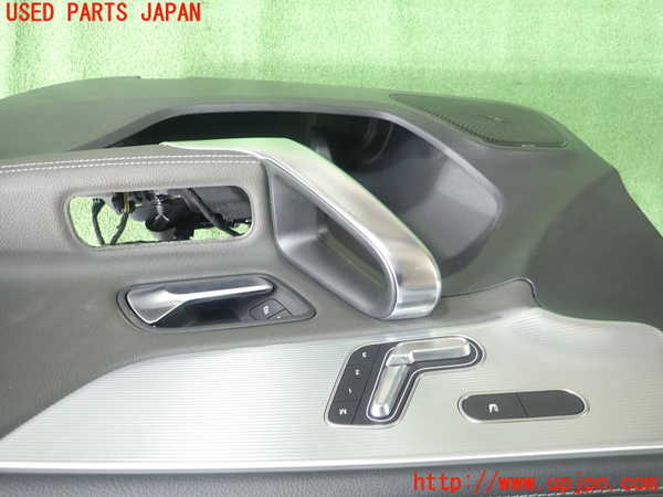 1UPJ-9235441234]ベンツ A180(177084)(W177)右前ドア内張り 中古_2