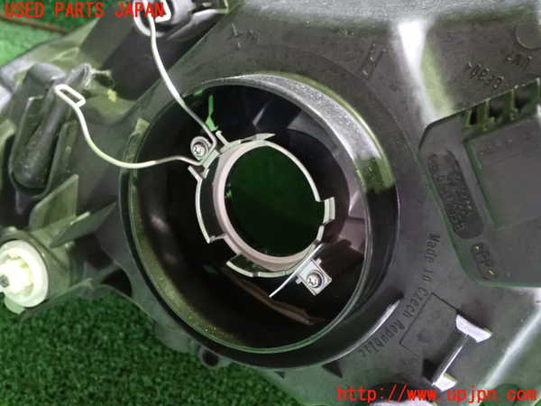 1UPJ-9235451130]VW up!(アップ)(AACHY)右ヘッドライト 中古_3