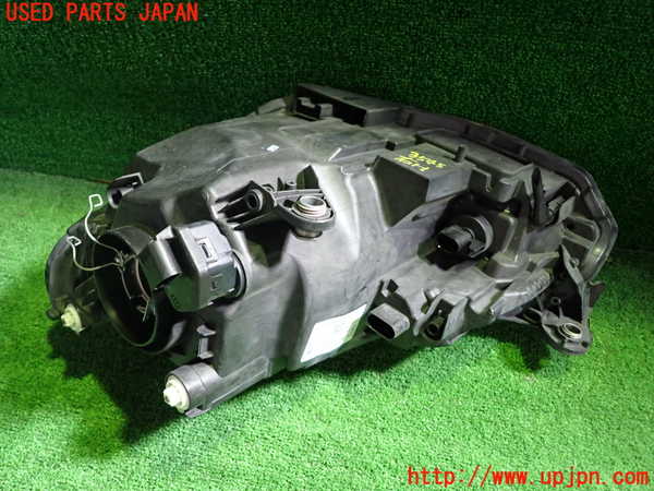 1UPJ-9235451130]VW up!(アップ)(AACHY)右ヘッドライト 中古_4