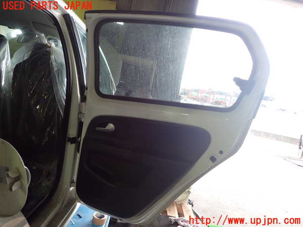 1UPJ-9235451290]VW up!(アップ)(AACHY)右後ドア 中古 DURACAM 43R-00101_4
