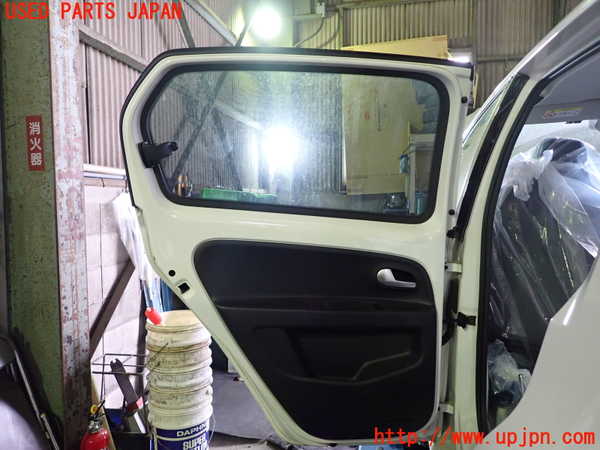 1UPJ-9235451320]VW up!(アップ)(AACHY)左後ドア 中古 DURACAM 43R-00101_3
