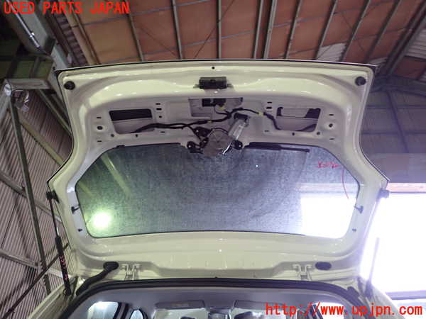 1UPJ-9235451566]VW up!(アップ)(AACHY)バックドア リアゲート ハッチ 中古 SAINT-GOBAIN SEKURIT 43-001108_4