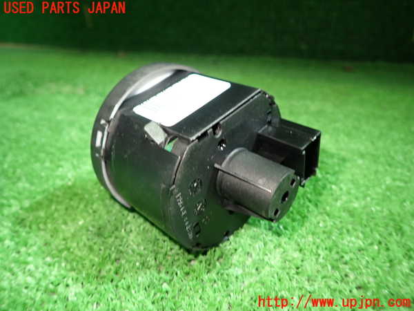 1UPJ-9235456285]VW up!(アップ)(AACHY)ライトスイッチ 中古_3