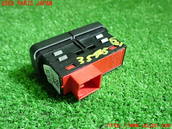 1UPJ-9235456307]VW up!(アップ)(AACHY)スイッチ2(タイヤ空気圧調整等) 中古_3