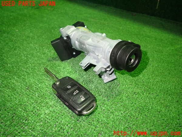 1UPJ-9235456110]VW up!(アップ)(AACHY)エンジンコンピューター 中古_4