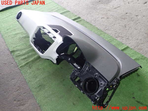 1UPJ-9235457505]VW up!(アップ)(AACHY)ダッシュボード 中古_2