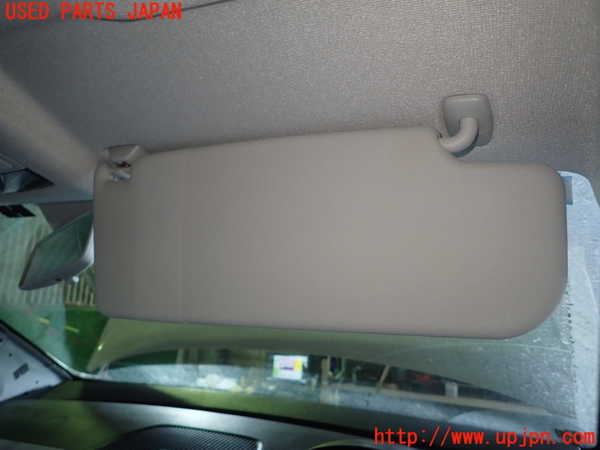 1UPJ-9235457625]VW up!(アップ)(AACHY)室内サンバイザー右側 中古_2