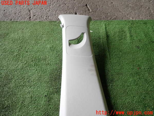 1UPJ-9235457670]VW up!(アップ)(AACHY)左センターピラートリム 中古_2