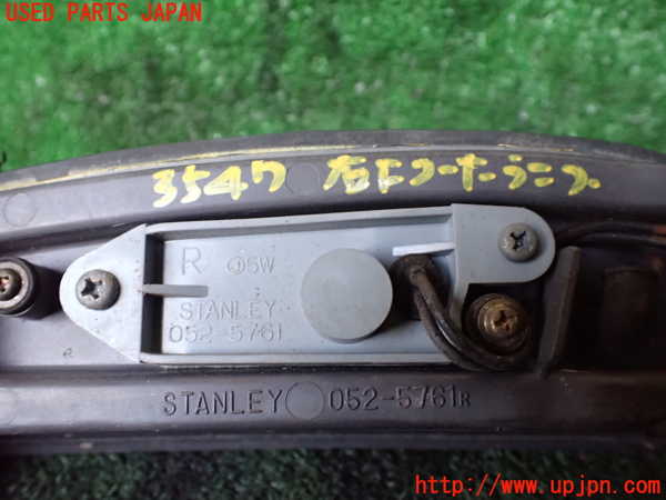 1UPJ-9235471150]GTO(Z16A)右コーナーランプ 中古_4