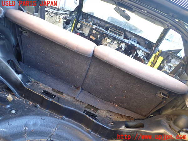 1UPJ-9235477385]GTO(Z16A)リアシート 中古_4