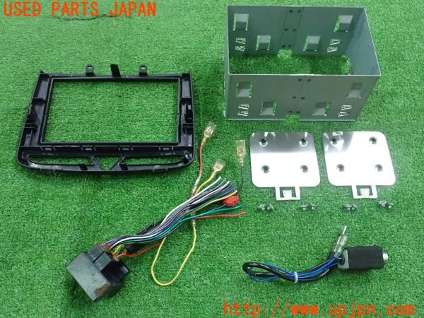 3UPJ=9235480604]プジョー RCZ(T7R5F03)前期 社外 オーディオ取付キット ブラケット ステー ハーネス センターパネル 中古_2