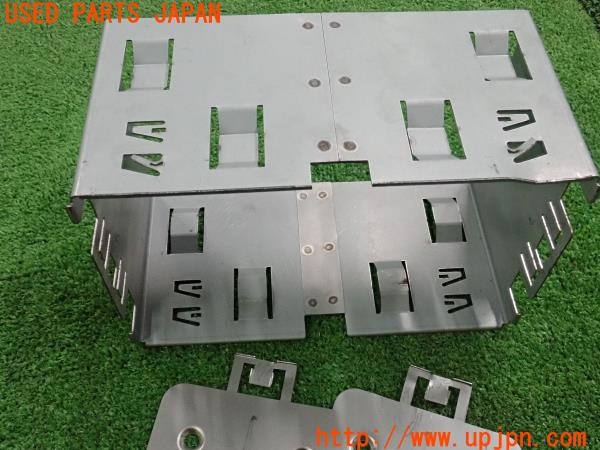 3UPJ=9235480604]プジョー RCZ(T7R5F03)前期 社外 オーディオ取付キット ブラケット ステー ハーネス センターパネル 中古_4