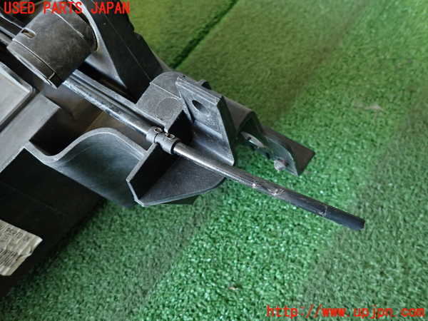 2UPJ-9235481041]プジョー・RCZ(T7R5F03)コアサポート 中古_2