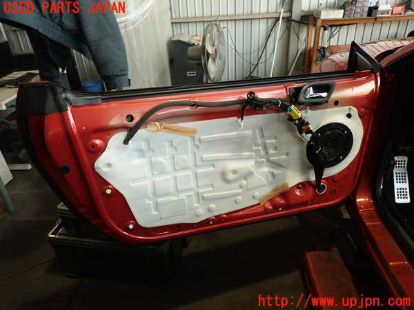 2UPJ-9235481260]プジョー・RCZ(T7R5F03)左前ドア (43R-00099) 中古_4