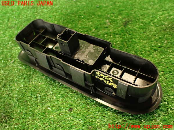 2UPJ-9235486240]プジョー・RCZ(T7R5F03)右前パワーウィンドウスイッチ 中古_3