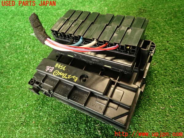 2UPJ-9235486741]プジョー・RCZ(T7R5F03)ヒューズボックス1 中古_2