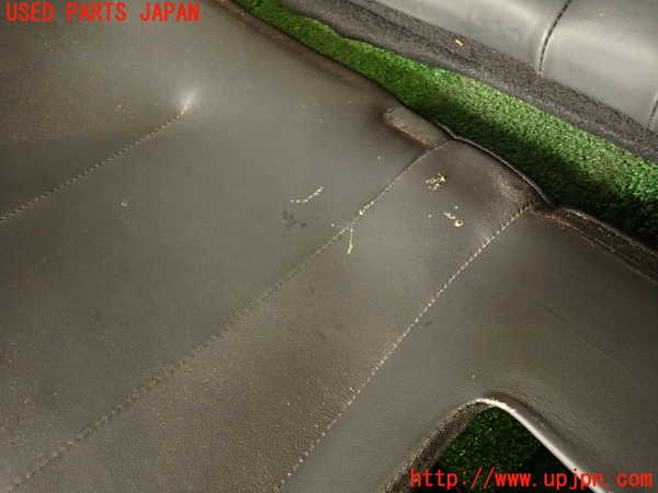 2UPJ-9235487385]プジョー・RCZ(T7R5F03)リアシート 中古_2