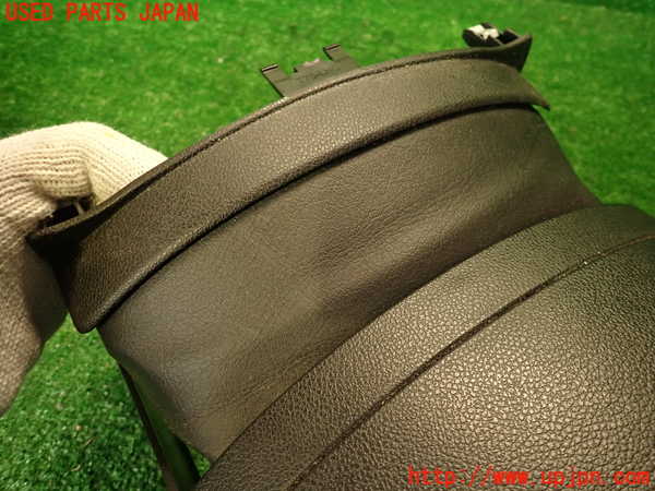 2UPJ-9235487905]プジョー・RCZ(T7R5F03)コラムカバー 中古_3