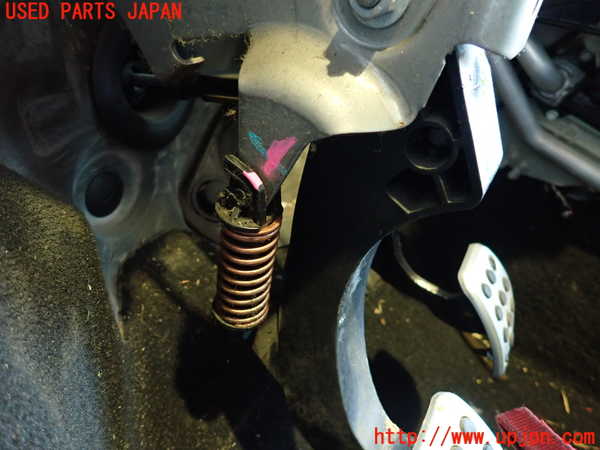 2UPJ-9235487590]プジョー・RCZ(T7R5F03)クラッチペダル 中古_4