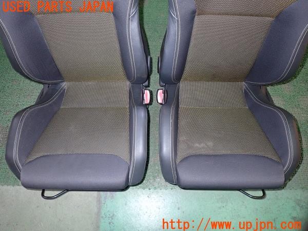 3UPJ=9235490609]ルノー メガーヌ R.S.(ルノー・スポール)(DZF4R)純正 RECARO レカロ シートセット 運転席 助手席 セミバケット 中古_2