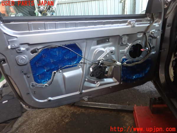 2UPJ-9235491260]ルノー・メガーヌ R.S.(ルノー・スポール)(DZF4R)左ドア 中古 SAINT-GOBAIN SEKURIT M40 43R-009007_5