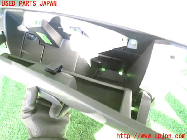 2UPJ-9235497516]ルノー・メガーヌ R.S.(ルノー・スポール)(DZF4R)グローブボックス1 中古_3