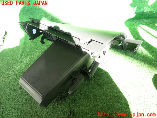 2UPJ-9235497516]ルノー・メガーヌ R.S.(ルノー・スポール)(DZF4R)グローブボックス1 中古_4