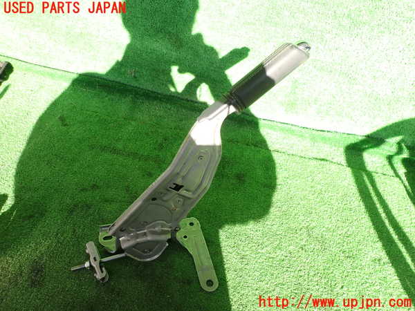 2UPJ-9235497550]ルノー・メガーヌ R.S.(ルノー・スポール)(DZF4R)サイドブレーキレバー 中古_2