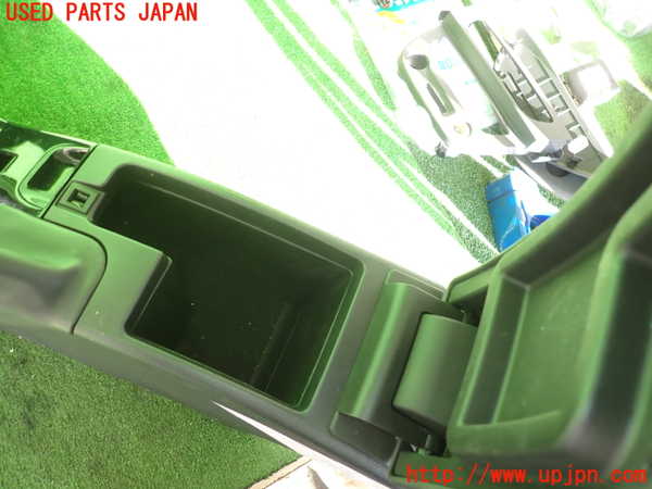 2UPJ-9235497540]ルノー・メガーヌ R.S.(ルノー・スポール)(DZF4R)センターコンソール 中古_4