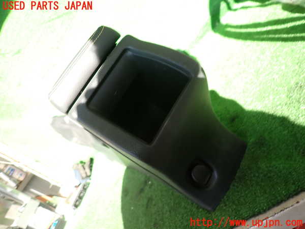 2UPJ-9235497540]ルノー・メガーヌ R.S.(ルノー・スポール)(DZF4R)センターコンソール 中古_5