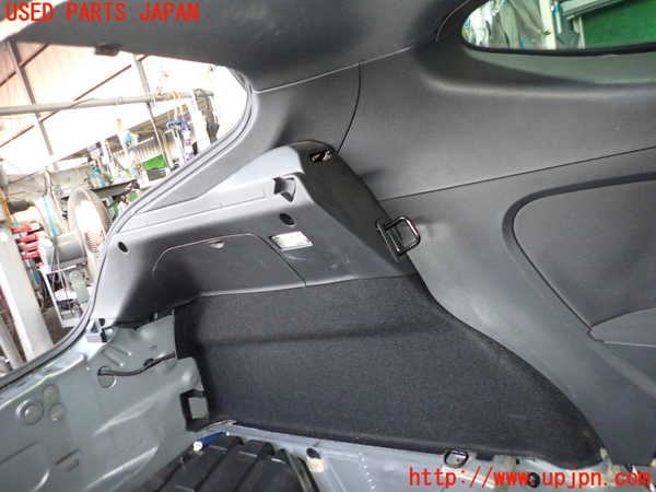 2UPJ-9235497680]ルノー・メガーヌ R.S.(ルノー・スポール)(DZF4R)左リアピラートリム 中古_4