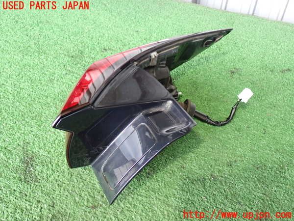 2UPJ-9235501536]CX-8(KG2P)左テールランプ 中古_2
