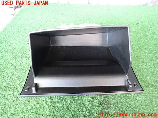 2UPJ-9235507516]CX-8(KG2P)グローブボックス1 中古_2