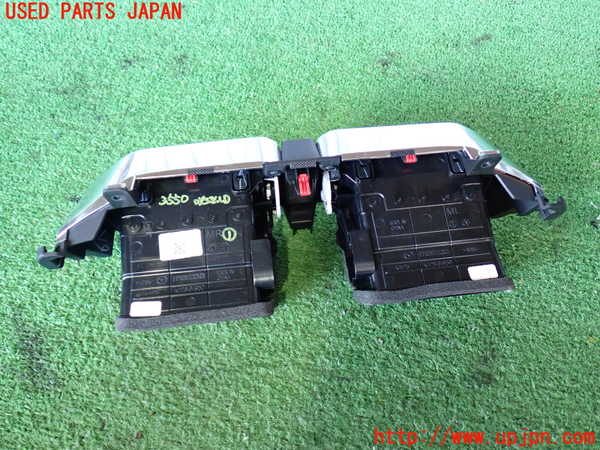 2UPJ-9235507526]CX-8(KG2P)エアコン吹き出し口1 (真中) 中古_2