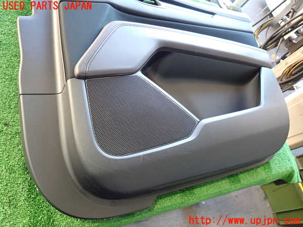 2UPJ-9235501234]CX-8(KG2P)右前ドア内張り 中古_2
