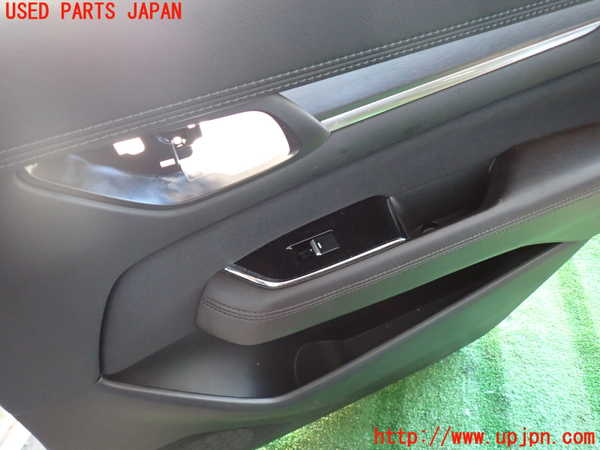 2UPJ-9235501294]CX-8(KG2P)右後ドア内張り 中古_3