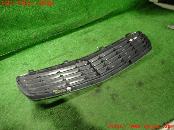 2UPJ-9235511050]ベンツ E240 ステーションワゴン(211261))S211)ラジエターグリル 中古_2