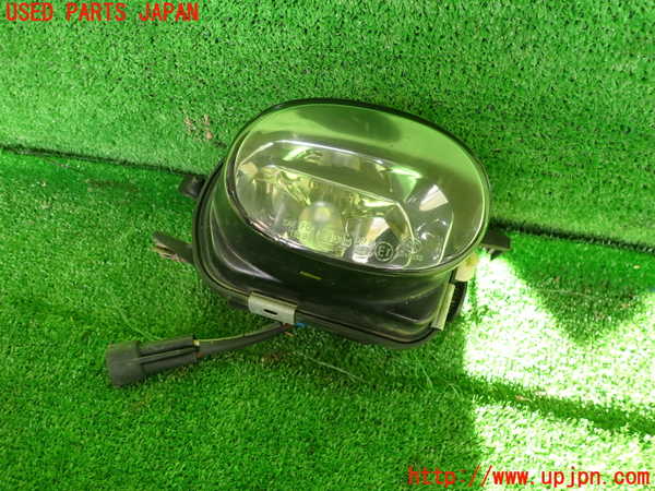 2UPJ-9235511130]ベンツ E240 ステーションワゴン(211261)(S211)右ヘッドライト HID 中古_3