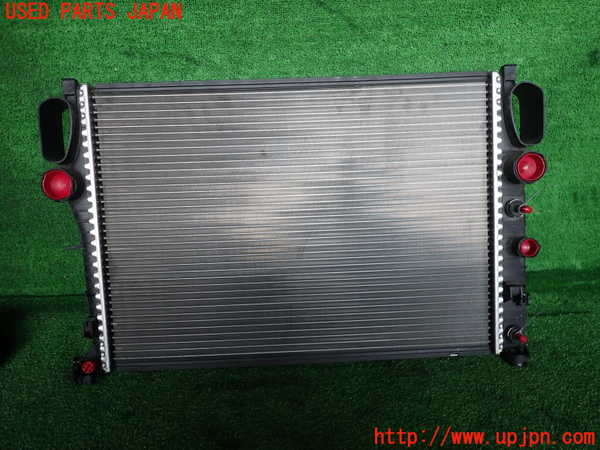 2UPJ-9235512321]ベンツ E240 ステーションワゴン(211261)(S211)ラジエーター1 中古_3