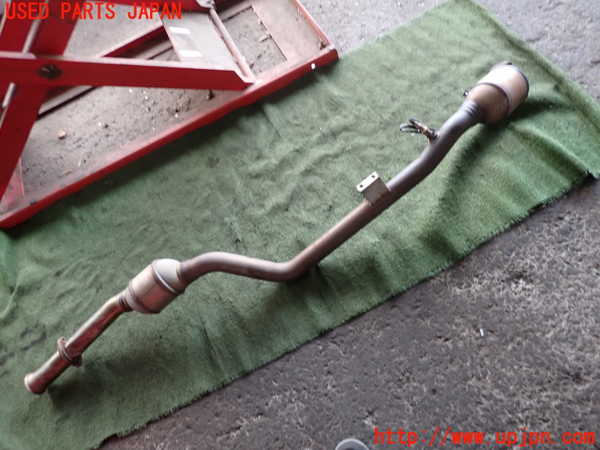 2UPJ-9235512662]ベンツ E240 ステーションワゴン(211261)(S211)触媒2 中古_2