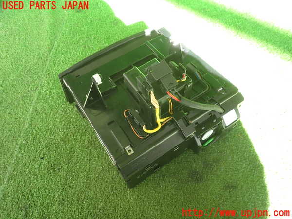 2UPJ-9235516505]ベンツ E240 ステーションワゴン(211261)(S211)CDチェンジャー 中古_3