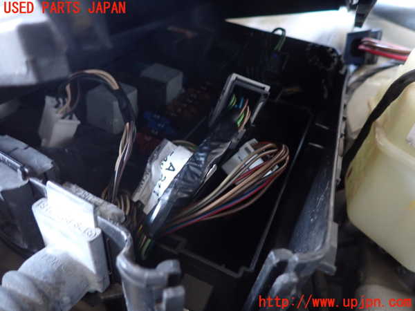 2UPJ-9235516743]ベンツ E240 ステーションワゴン(211261)(S211)ヒューズボックス3 中古_2