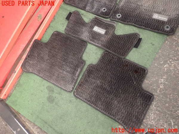 2UPJ-9235517800]ベンツ E240 ステーションワゴン(211261)(S211)フロアマット 中古_3