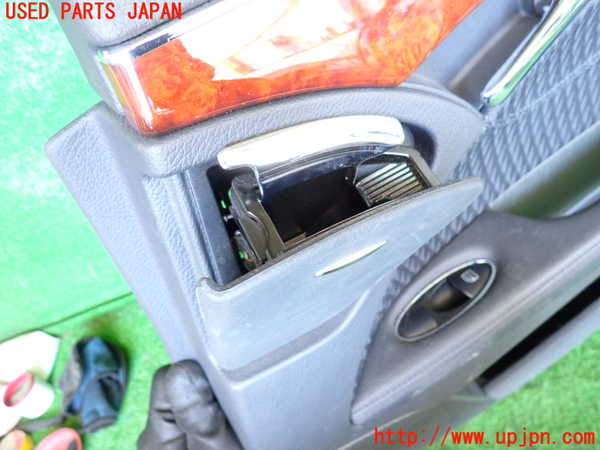2UPJ-9235511294]ベンツ E240 ステーションワゴン(211261)(S211)右後ドア内張り 中古_3