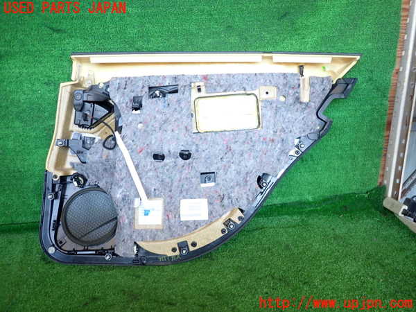 2UPJ-9235511324]ベンツ E240 ステーションワゴン(211261)(S211)左後ドア内張り 中古_4