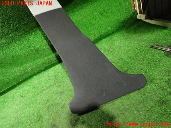 2UPJ-9235517670]ベンツ E240 ステーションワゴン(211261)(S211)左センターピラートリム 中古_3