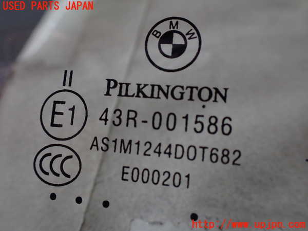 2UPJ-9235521195]BMW 320i(8A20)フロントガラス (43R-001586) 中古 (F30)_4