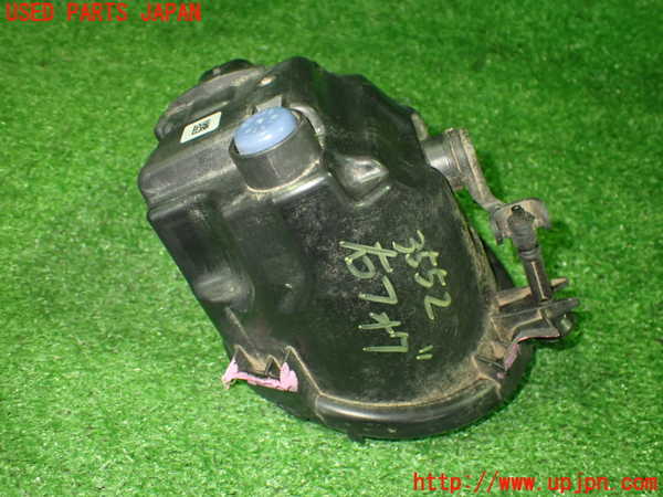 2UPJ-9235521180]BMW 320i(8A20)右フォグ (ジャンク品) 中古 (F30)_2